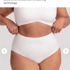 NWT Honeylove Silhouette Brief- White- SIZE LARGE